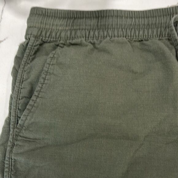 Gap | Casual Olive Green Women’s Summer Shorts - Picture 4 of 15
